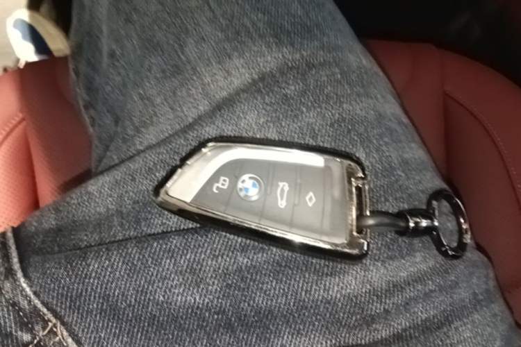Used BMW X5 2023 xDrive 30Li Luxury M Sport Night Edition Package Vehicle Key