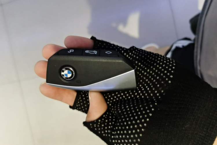 Used BMW X5 2023 xDrive 30Li Luxury M Sport Night Edition Package Vehicle Key