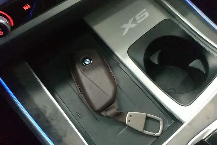 Used BMW X5 2023 xDrive 30Li Luxury M Sport Package Vehicle Key