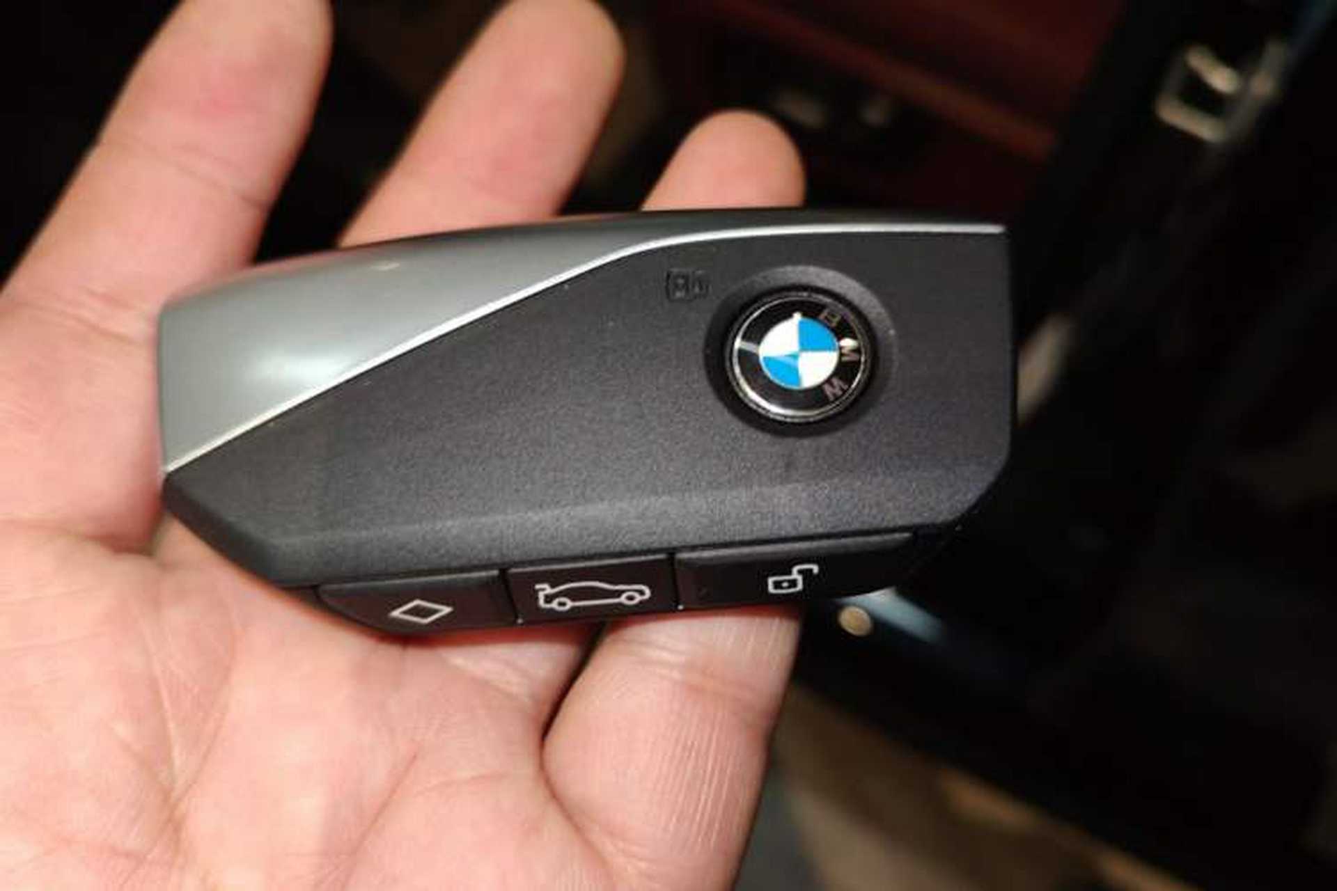 Used BMW X5 2023 xDrive 30Li Luxury M Sport Night Edition Package Vehicle Key