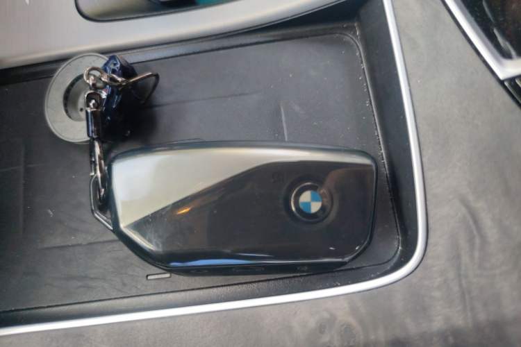 Used BMW X5 2023 xDrive 30Li Luxury M Sport Night Edition Package Vehicle Key