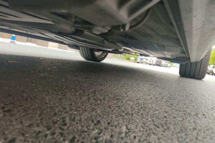 Used BMW X5 2023 xDrive 30Li Luxury M Sport Package Chassis Front Left