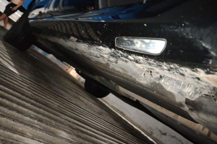 Used BMW X5 2023 xDrive 30Li Luxury M Sport Night Edition Package Chassis Front Right