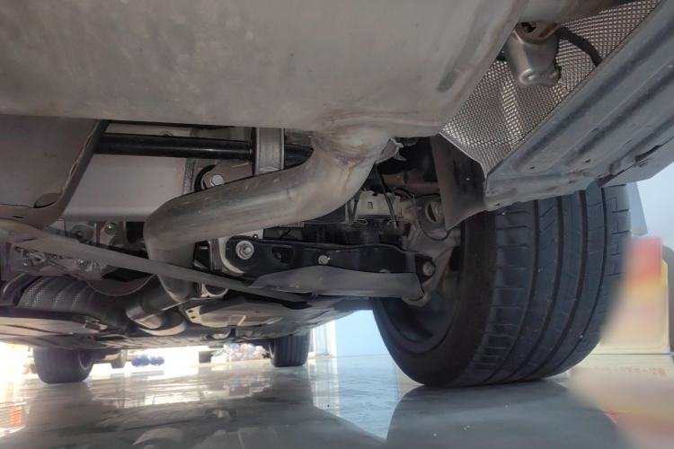 Used BMW X5 2023 xDrive 30Li Luxury M Sport Package Chassis Rear Right