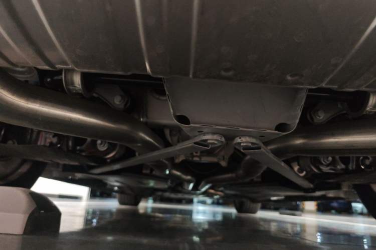 Used BMW X5 2023 xDrive 40Li Luxury Edition M Sport Night Vision Package Chassis Rear