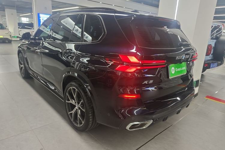 Used BMW X5 2023 xDrive 30Li Luxury M Sport Night Edition Package Exterior 2