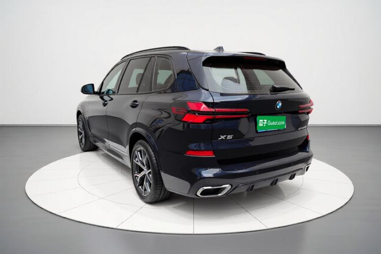 Used BMW X5 2023 xDrive 30Li Luxury M Sport Night Edition Package Exterior 2