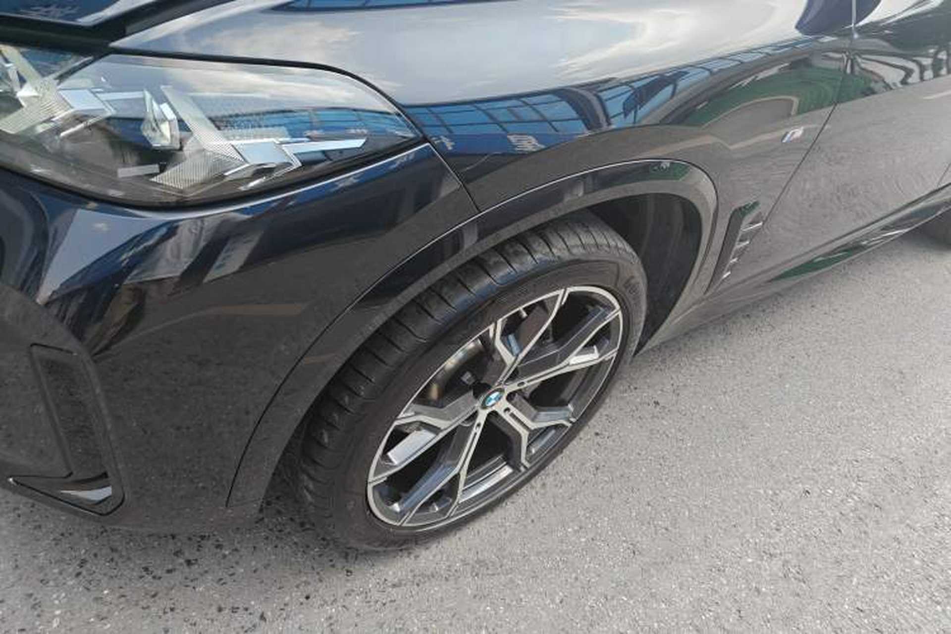 Used BMW X5 2023 xDrive 30Li Luxury M Sport Night Edition Package Exterior 4