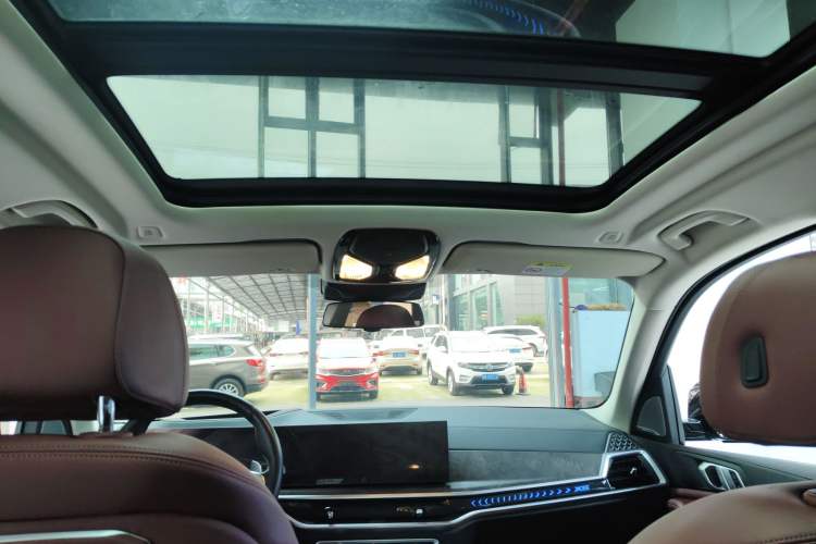 Used BMW X5 2023 xDrive 30Li Luxury M Sport Night Edition Package Headliner