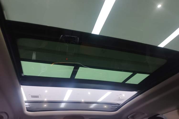 Used BMW X5 2023 xDrive 30Li Luxury M Sport Night Edition Package Headliner
