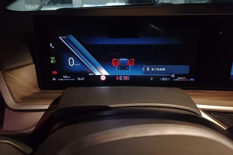 Used BMW X5 2023 xDrive 40Li M Sport Night Edition Package Instrument Cluster