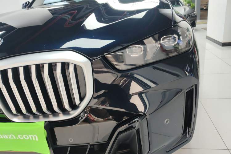 Used BMW X5 2023 xDrive 30Li Luxury M Sport Night Edition Package Left Front Headlight
