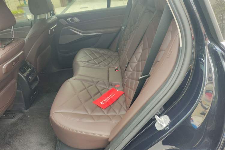 Used BMW X5 2023 xDrive 30Li Luxury M Sport Package Left Rear Seat