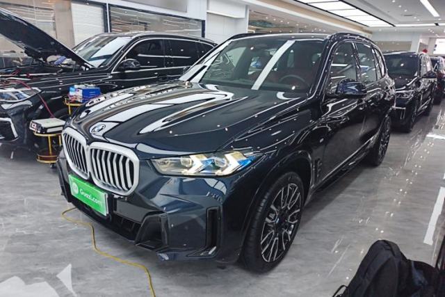 Used BMW X5 2023 xDrive 40Li M Sport Night Edition Package