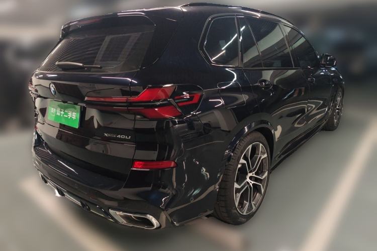 Used BMW X5 2023 xDrive 40Li Luxury Edition M Sport Night Vision Package Rear Right 45 Deg