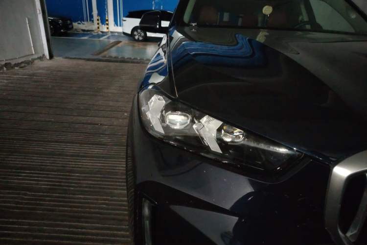 Used BMW X5 2023 xDrive 30Li Luxury M Sport Night Edition Package Right Front Headlight