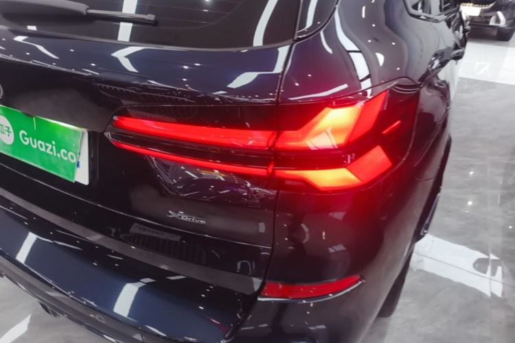 Used BMW X5 2023 xDrive 30Li Luxury M Sport Night Edition Package Right Rear Taillight