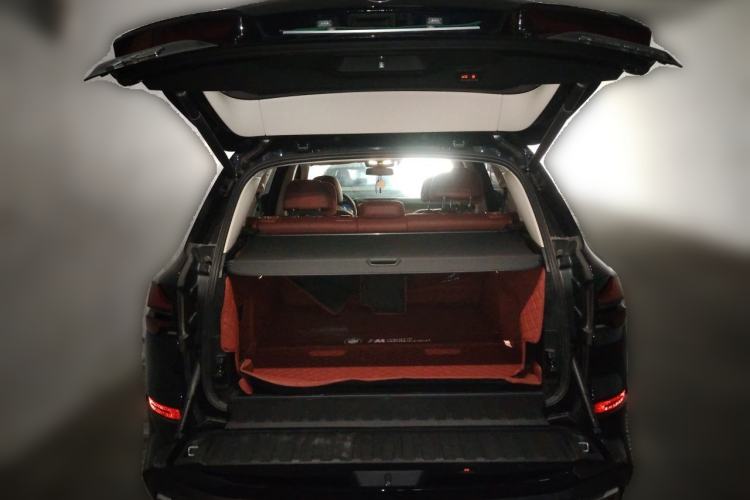 Used BMW X5 2023 xDrive 30Li Luxury M Sport Night Edition Package Trunk