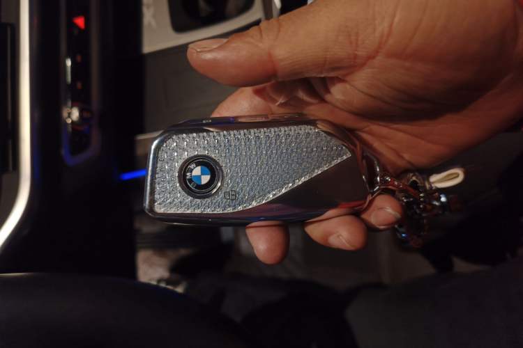 Used BMW X5 2023 xDrive 40Li M Sport Night Edition Package Vehicle Key