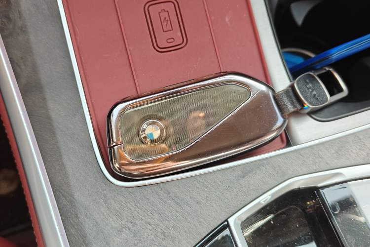 Used BMW X5 2023 xDrive 30Li Luxury M Sport Night Edition Package Vehicle Key