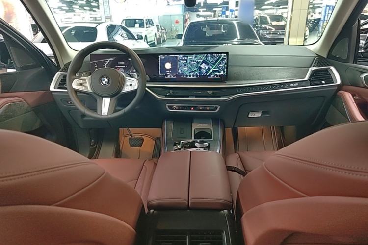 Used BMW X5 2023 xDrive 30Li M Sport Package Center Console