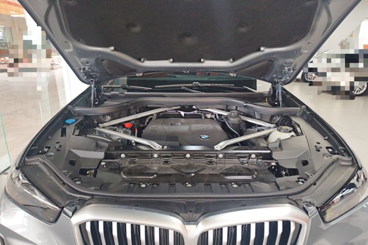 Used BMW X5 2023 xDrive 30Li Luxury M Sport Package Engine Bay