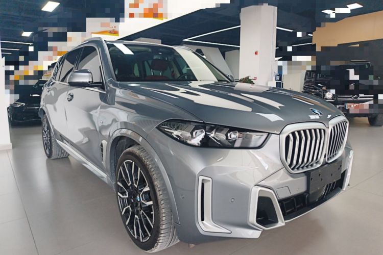 Used BMW X5 2023 xDrive 30Li Luxury M Sport Package Exterior 1