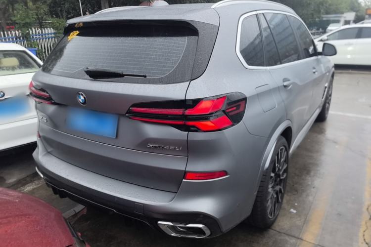Used BMW X5 2023 xDrive 40Li M Sport Package Exterior 3