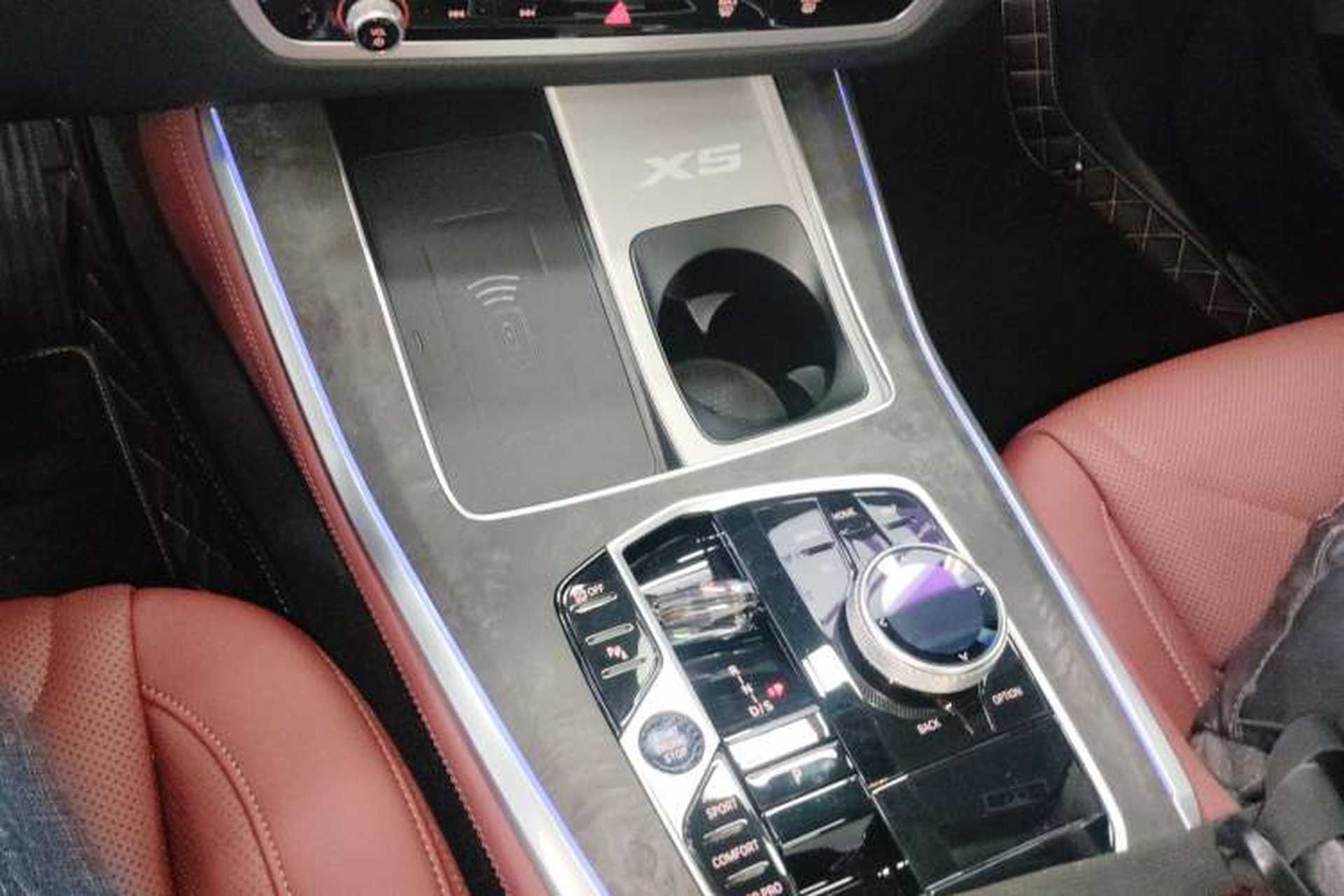 Used BMW X5 2023 xDrive 30Li Luxury M Sport Package Gear Lever