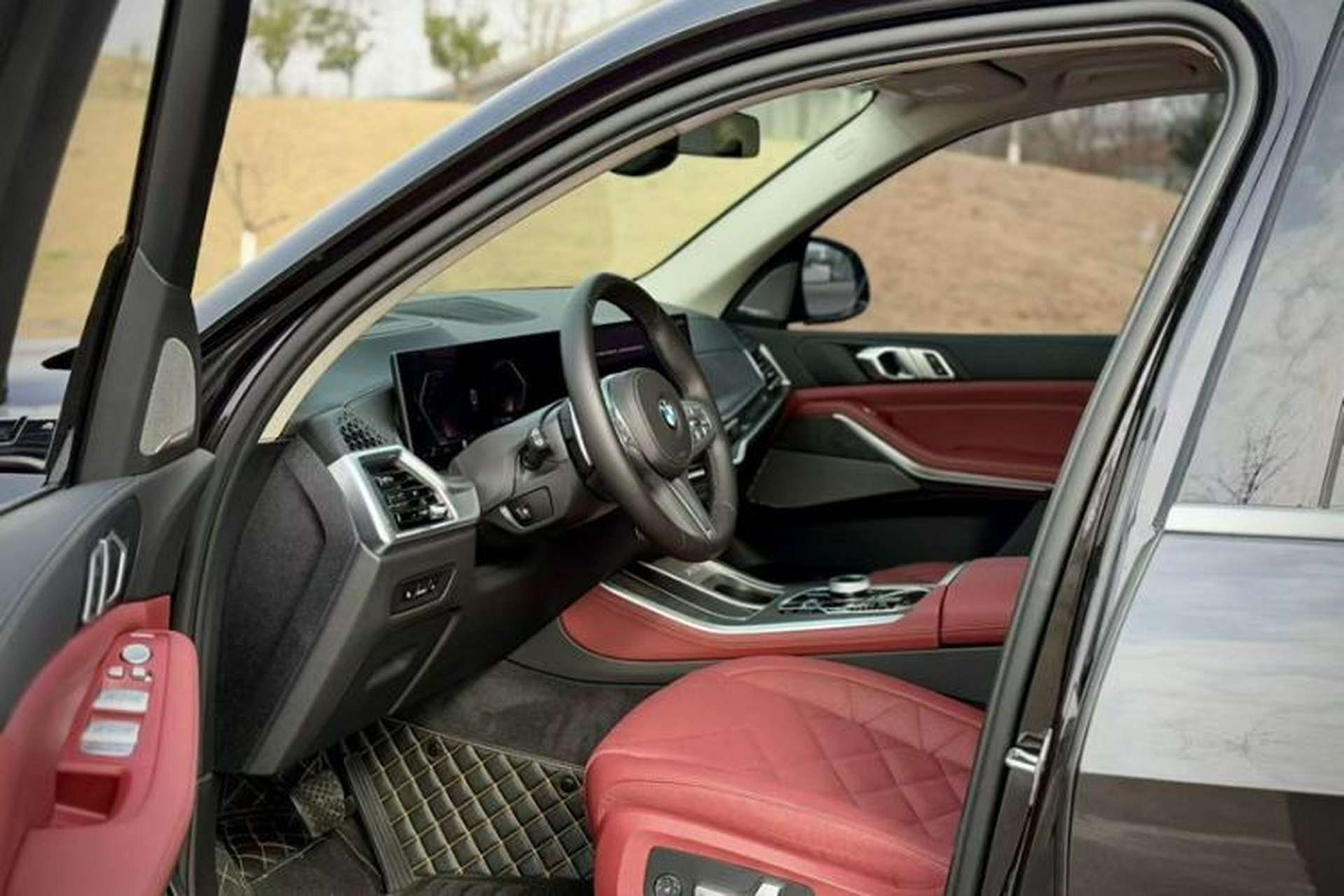 Used BMW X5 2023 xDrive 30Li Luxury M Sport Package Interior 3