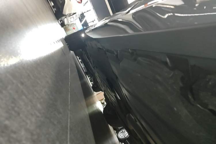 Used BMW X5 2023 xDrive 30Li M Sport Package Left Side Sill