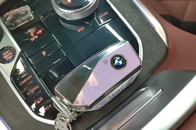 Used BMW X5 2023 xDrive 30Li M Sport Package Vehicle Key