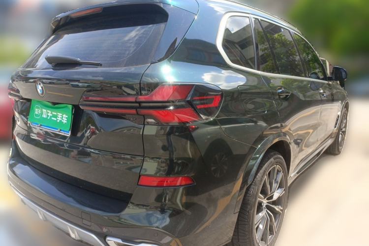 Used BMW X5 2023 xDrive 30Li M Sport Package Rear Right 45 Deg