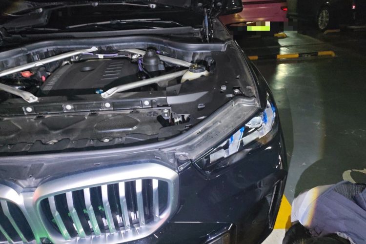 Used BMW X5 2023 xDrive 40Li M Sport Night Edition Package Engine Bay Left