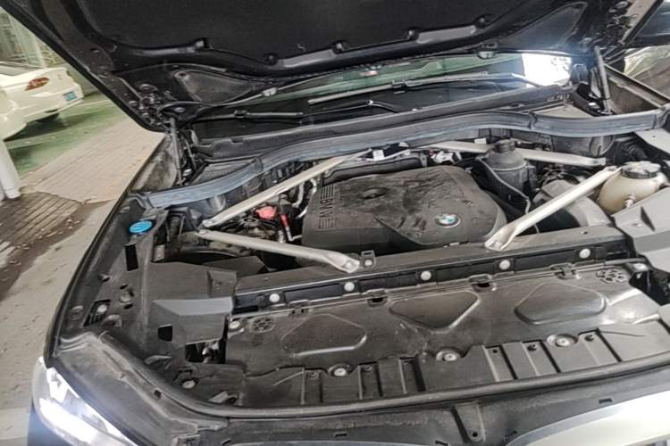 Used BMW X5 2023 xDrive 30Li Luxury M Sport Night Edition Package Engine Bay Right