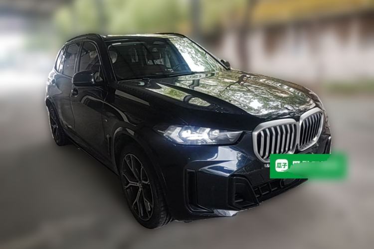 Used BMW X5 2023 xDrive 30Li Luxury M Sport Night Edition Package Front Right 45 Deg