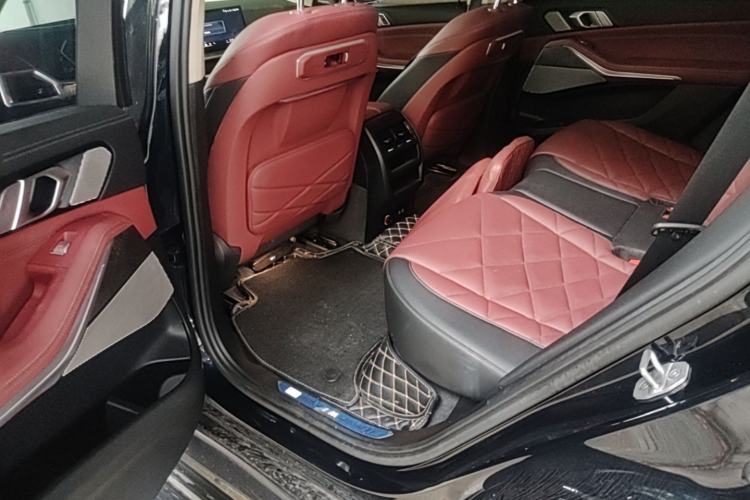 Used BMW X5 2023 xDrive 30Li Luxury M Sport Night Edition Package Left Rear Seat