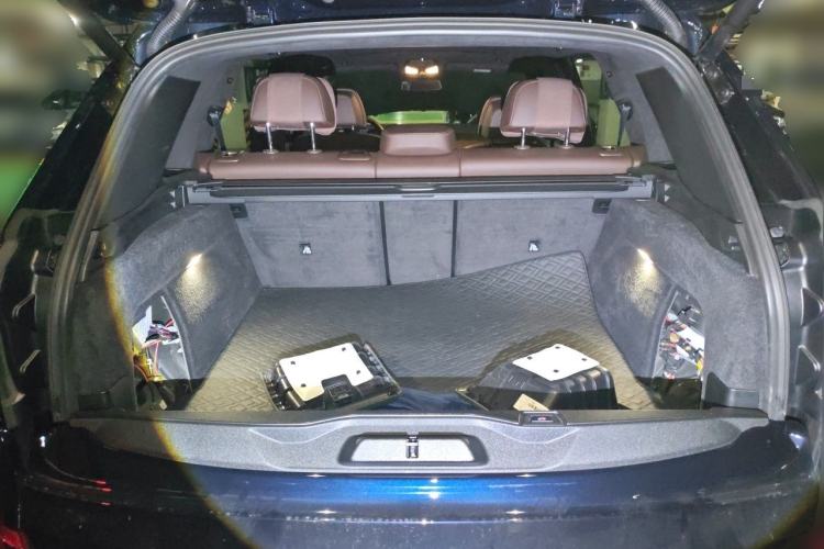 Used BMW X5 2023 xDrive 40Li M Sport Night Edition Package Trunk