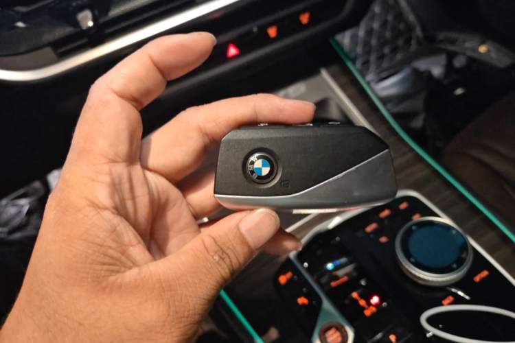 Used BMW X5 2023 xDrive 40Li M Sport Night Edition Package Vehicle Key