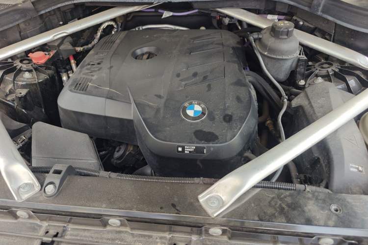 Used BMW X5 2023 xDrive 30Li Luxury M Sport Night Edition Package Engine Bay Left