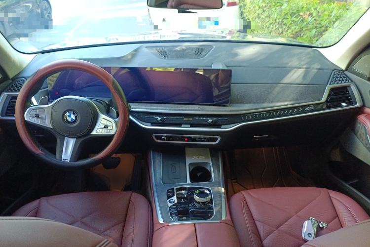Used BMW X5 2023 xDrive 30Li M Sport Package Center Console