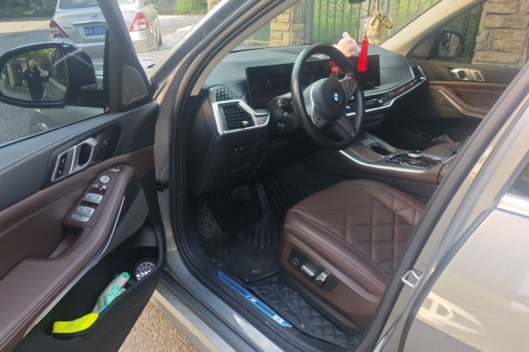 Used BMW X5 2023 xDrive 30Li M Sport Package Driver Seat
