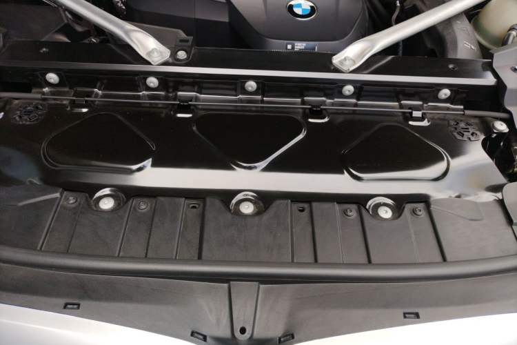 Used BMW X5 2023 xDrive 30Li Luxury M Sport Night Edition Package Engine Bay