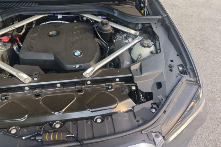 Used BMW X5 2023 xDrive 30Li M Sport Package Engine Bay Left