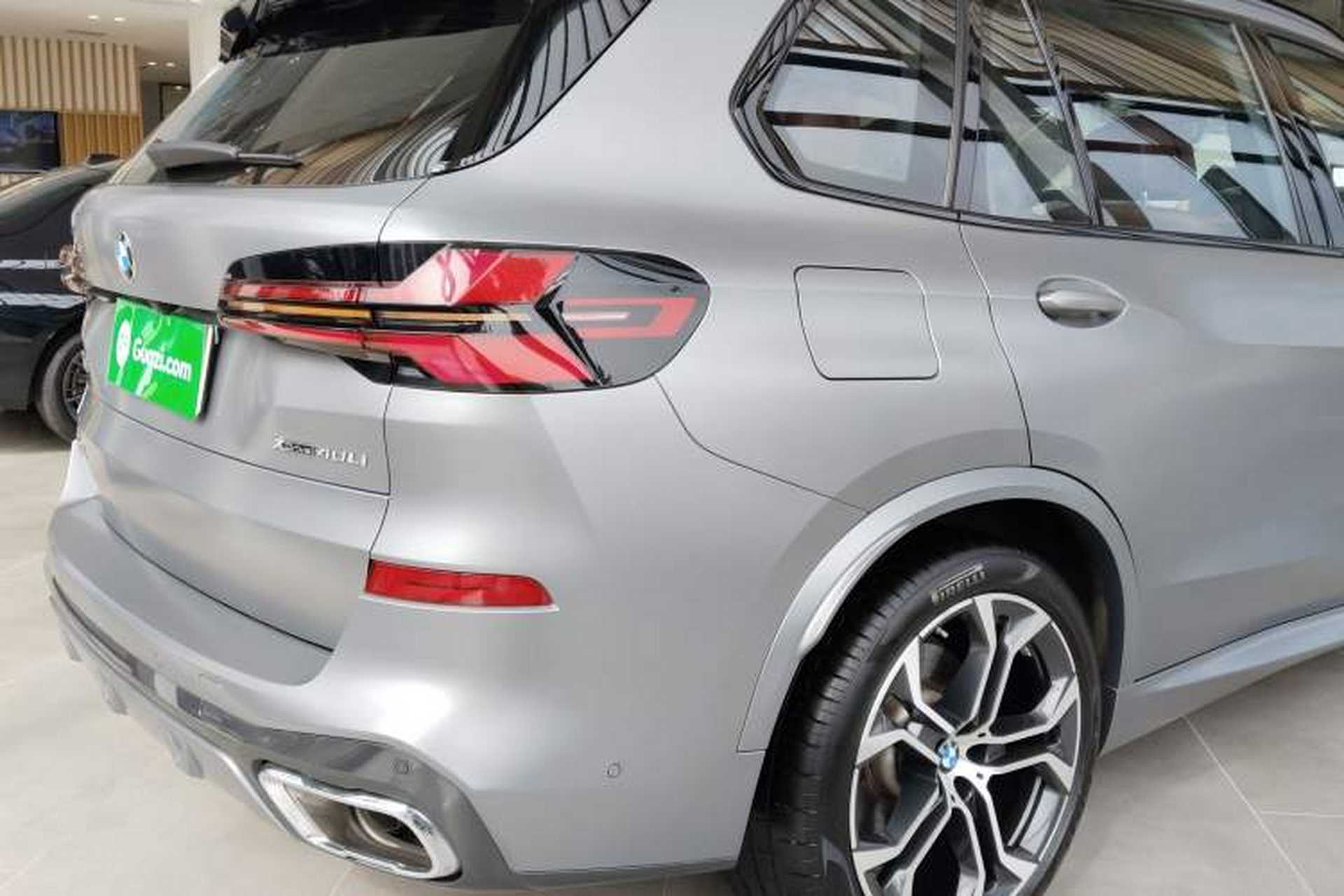 Used BMW X5 2023 xDrive 40Li Luxury Edition M Sport Night Vision Package Exterior 5