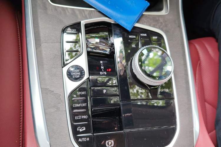 Used BMW X5 2023 xDrive 30Li M Sport Package Gear Lever