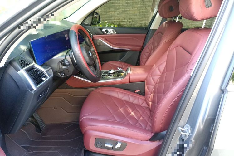 Used BMW X5 2023 xDrive 30Li M Sport Package Left Front Seat