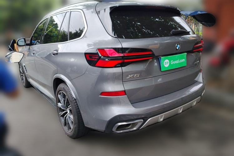 Used BMW X5 2023 xDrive 30Li M Sport Package Rear Left 45 Deg