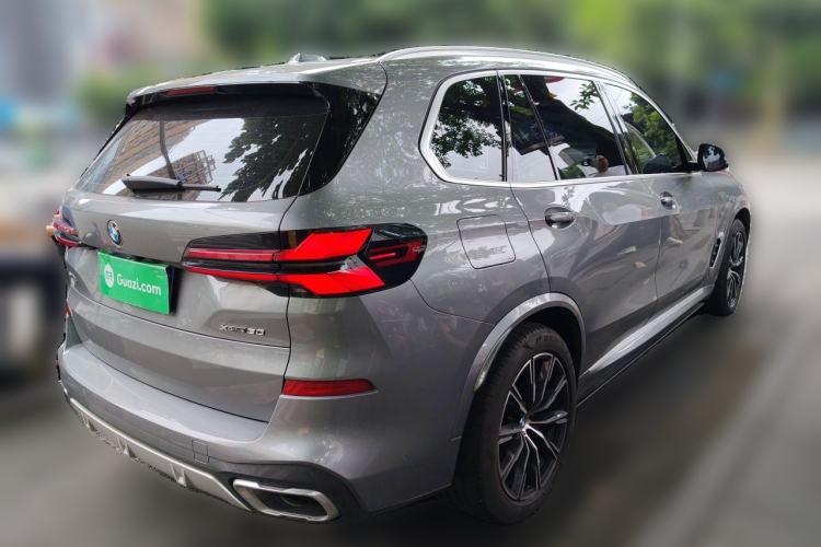 Used BMW X5 2023 xDrive 30Li M Sport Package Rear Right 45 Deg