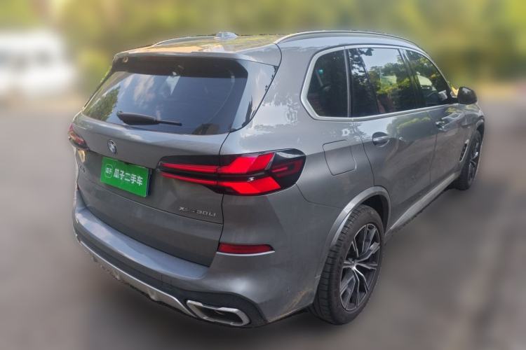 Used BMW X5 2023 xDrive 30Li M Sport Package Rear Right 45 Deg